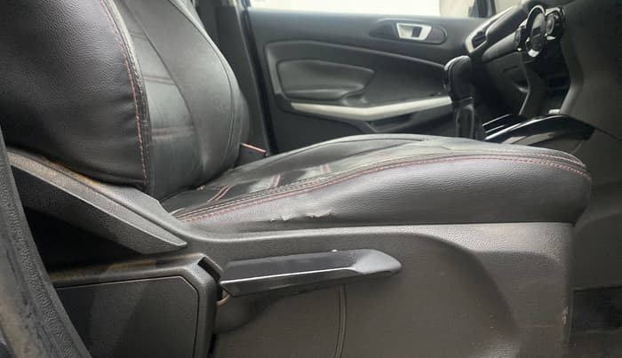 2014 Ford Ecosport TITANIUM 1.5L DIESEL (OPT), Diesel, Manual, 95,625 km, Driver Side Adjustment Panel