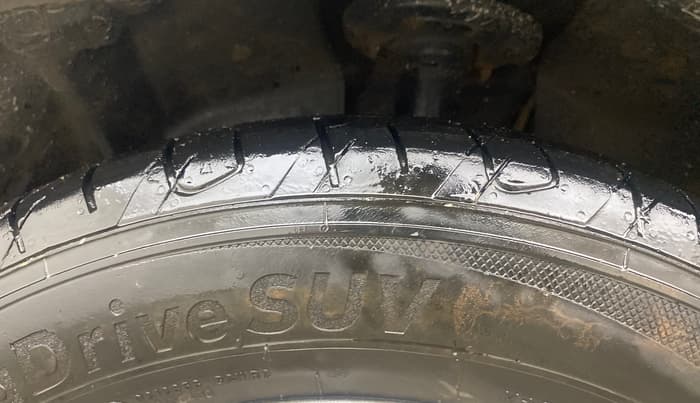 2014 Ford Ecosport TITANIUM 1.5L DIESEL (OPT), Diesel, Manual, 95,625 km, Left Front Tyre Tread