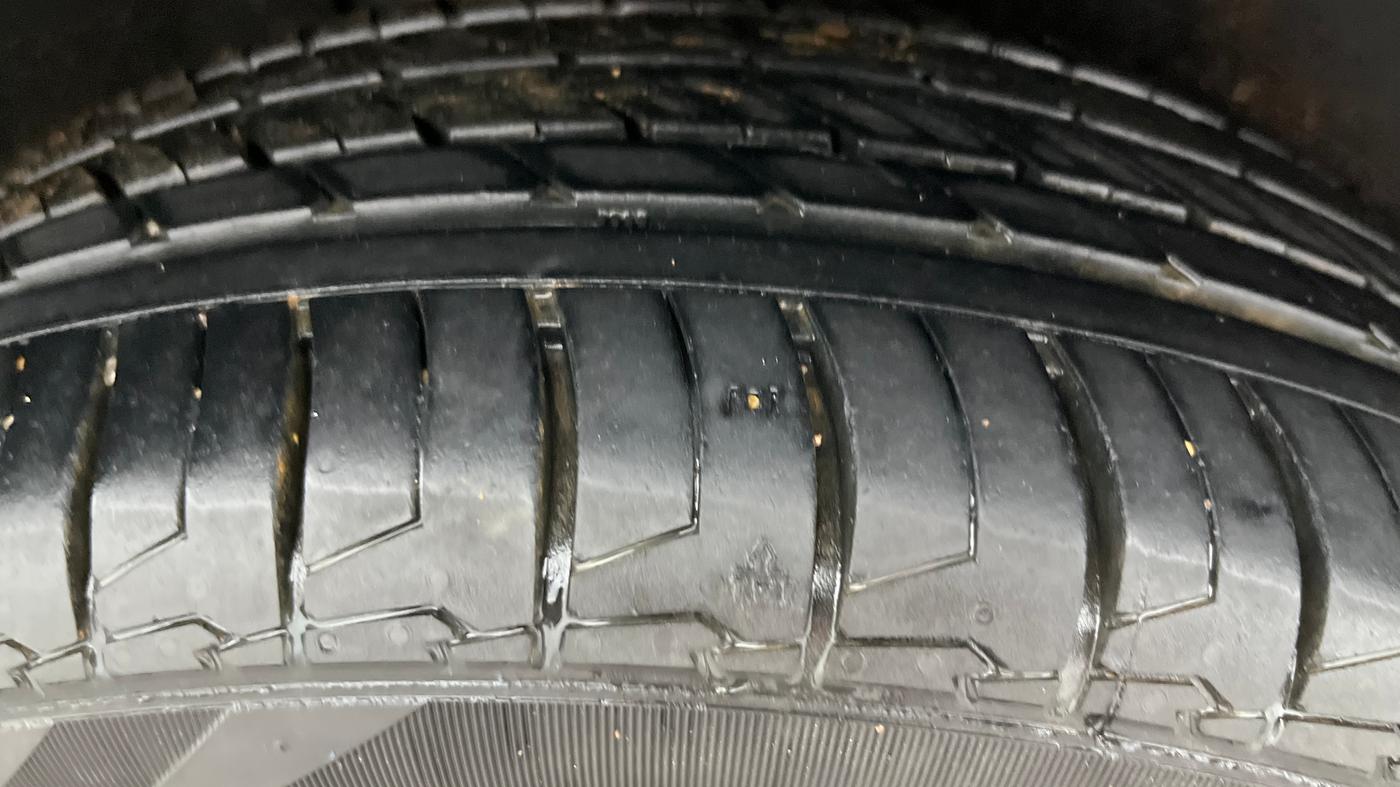 2017 Maruti Baleno ZETA PETROL 1.2, Petrol, Manual, 34,837 km, Right Rear Tyre Tread