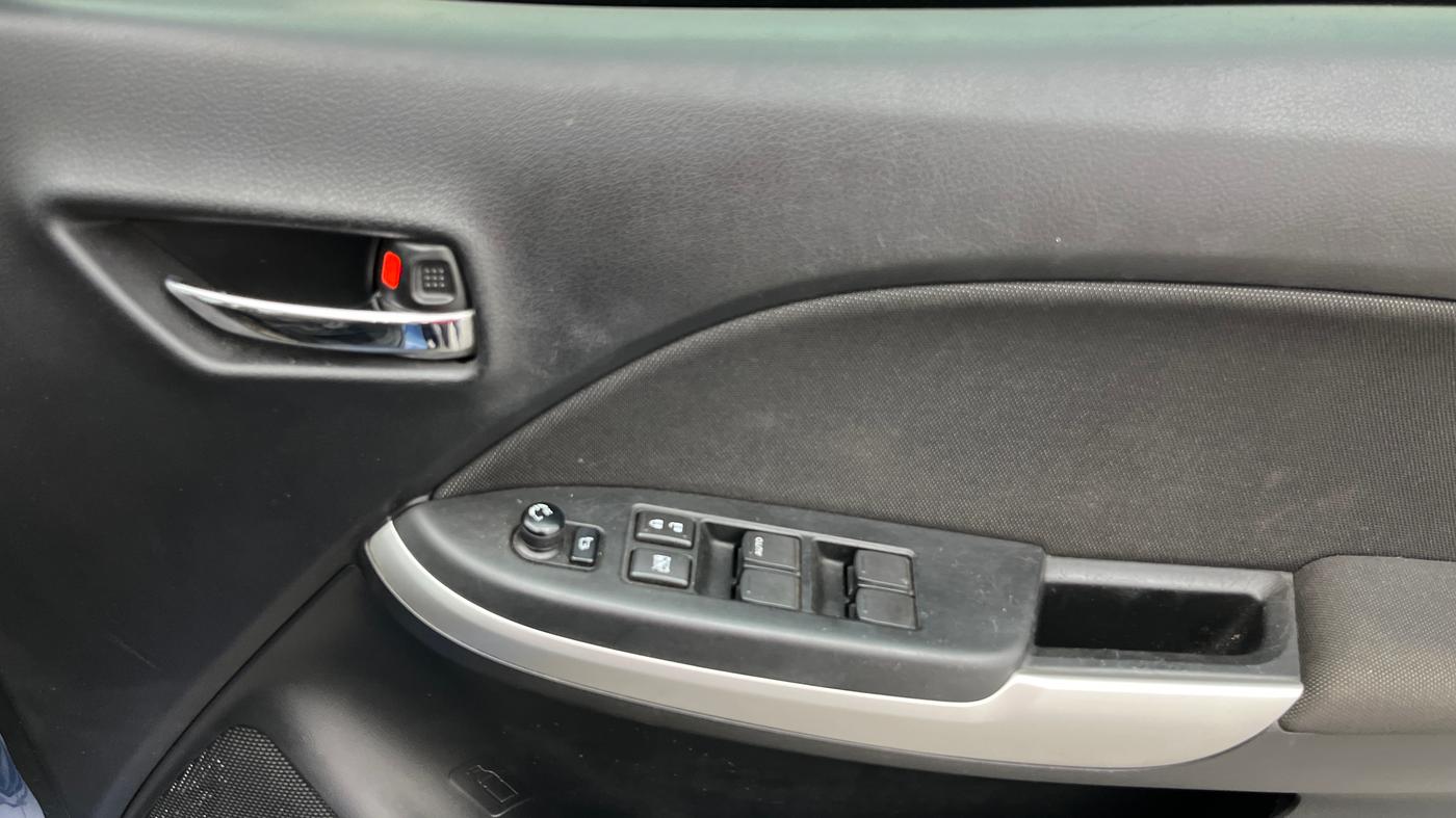 2017 Maruti Baleno ZETA PETROL 1.2, Petrol, Manual, 34,837 km, Driver Side Door Panels Control