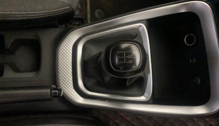 2021 KIA SONET HTK PLUS 1.2, Petrol, Manual, 72,614 km, Gear Lever