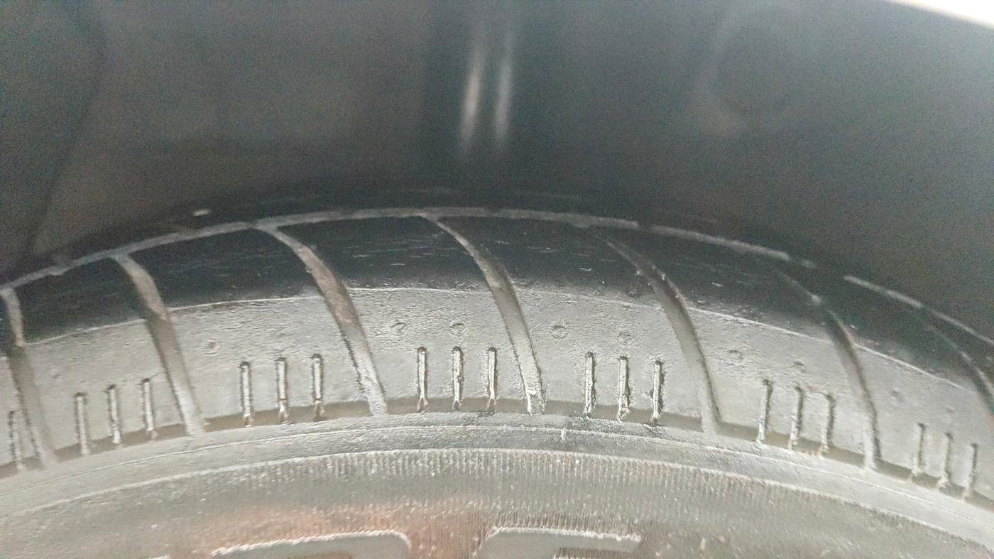 2014 Hyundai Xcent S 1.2, CNG, Manual, 88,393 km, Right Rear Tyre Tread