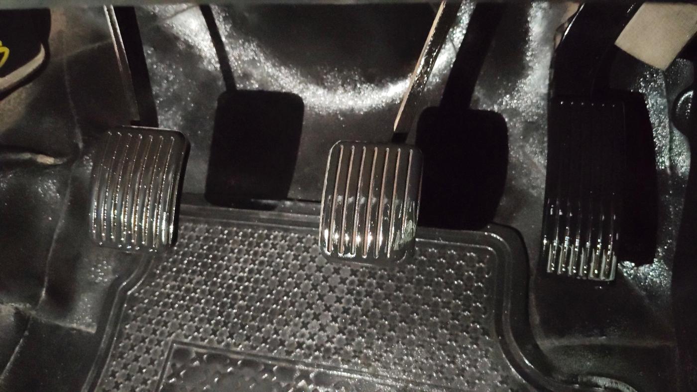 2014 Hyundai Xcent S 1.2, CNG, Manual, 88,393 km, Pedals