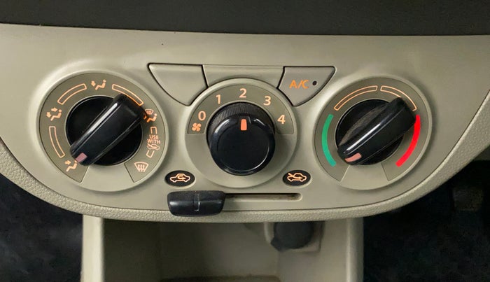 2015 Maruti Alto K10 VXI, Petrol, Manual, 66,752 km, AC Unit - Directional switch has minor damage