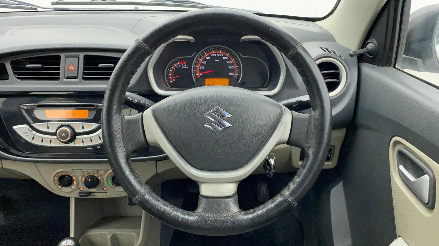 2015 Maruti Alto K10 VXI, Petrol, Manual, 66,752 km, Steering Wheel Close Up