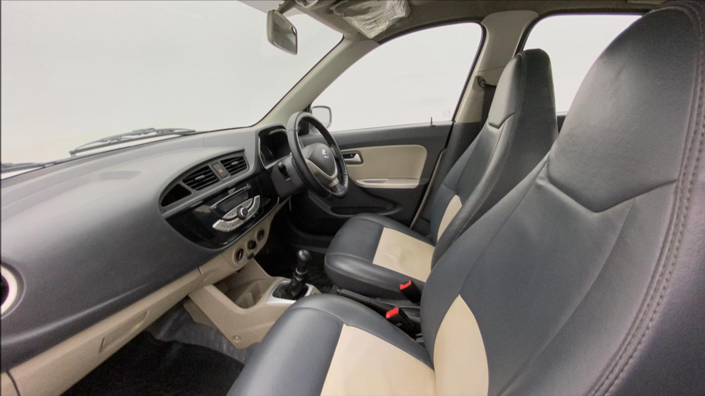 2015 Maruti Alto K10 VXI, Petrol, Manual, 66,752 km, Right Side Front Door Cabin
