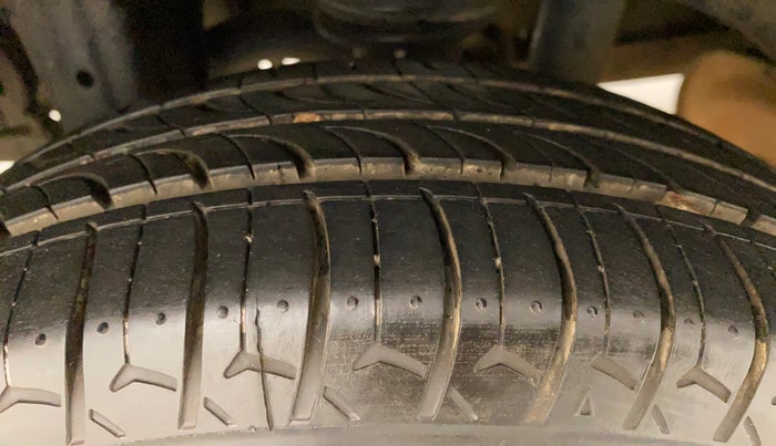 2015 Maruti Alto K10 VXI, Petrol, Manual, 66,752 km, Right Rear Tyre Tread