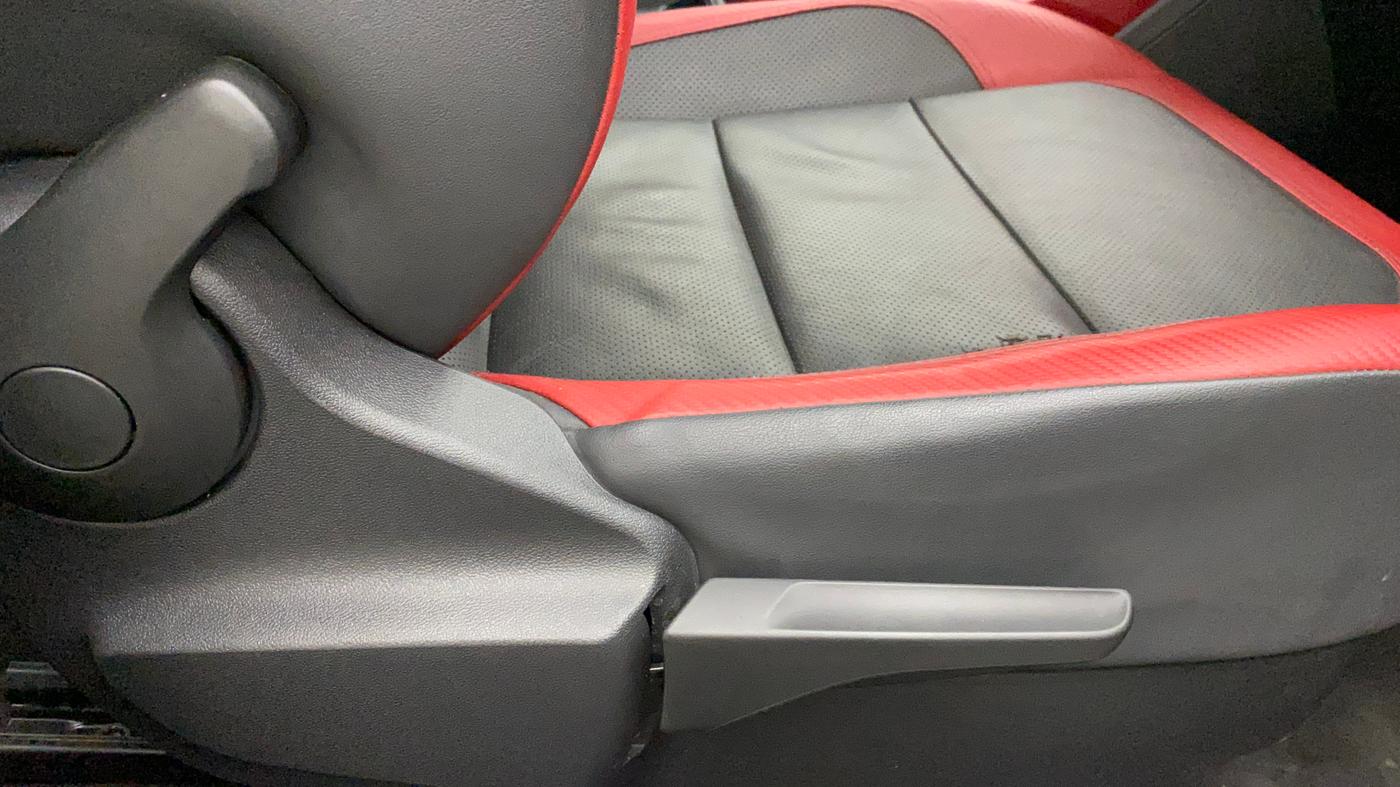2022 Skoda KUSHAQ MONTE CARLO 1.5L TSI DSG, Petrol, Automatic, 18,748 km, Driver Side Adjustment Panel