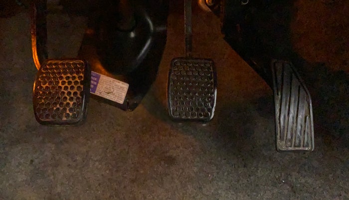 2017 Maruti Alto K10 LXI CNG (AIRBAG), CNG, Manual, 87,090 km, Pedals