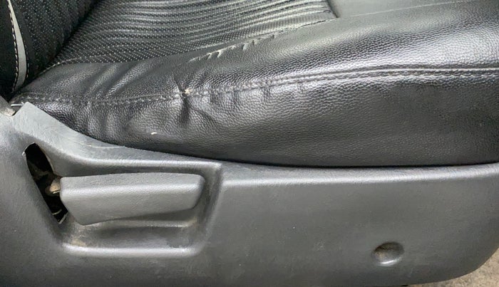 2017 Maruti Alto K10 LXI CNG (AIRBAG), CNG, Manual, 87,090 km, Driver Side Adjustment Panel