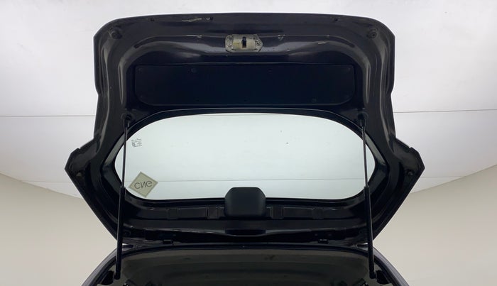 2017 Maruti Alto K10 LXI CNG (AIRBAG), CNG, Manual, 87,090 km, Boot Door Open