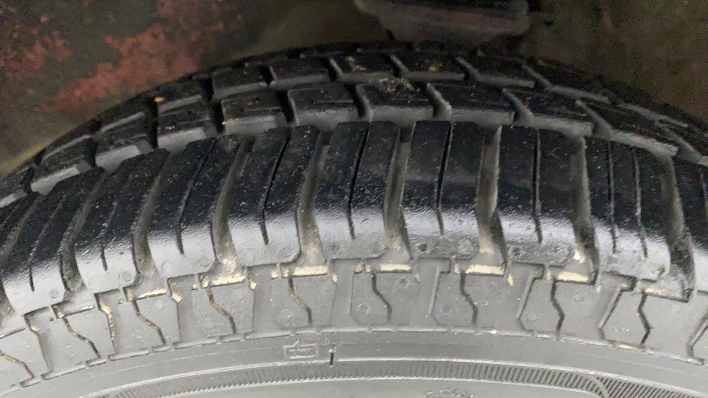 2010 Maruti Alto K10 VXI P, Petrol, Manual, 40,666 km, Left Front Tyre Tread
