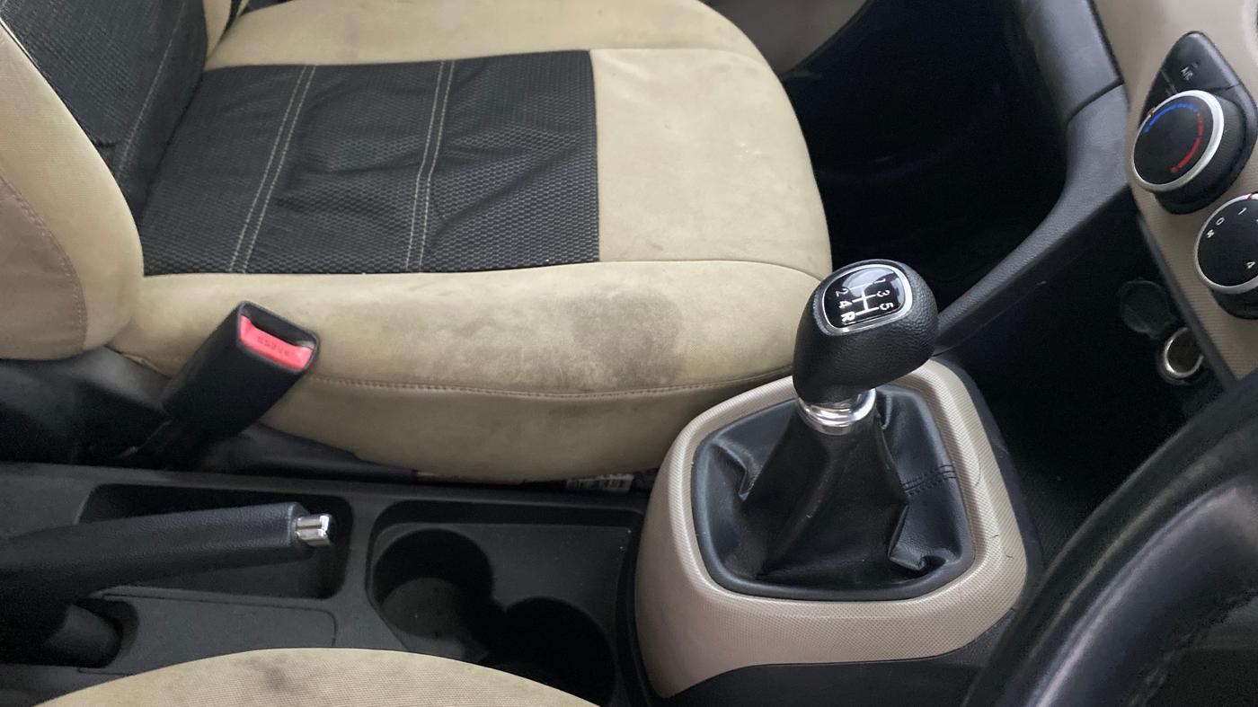 2013 Hyundai Grand i10 ASTA 1.2 KAPPA VTVT, Petrol, Manual, 50,075 km, Gear Lever