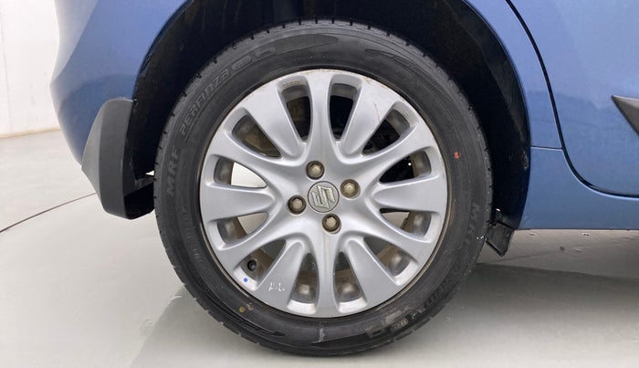 2016 Maruti Baleno ALPHA PETROL 1.2, Petrol, Manual, 61,802 km, Right Rear Wheel