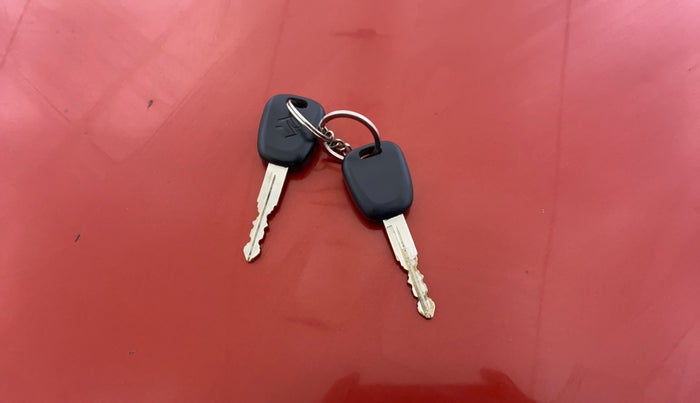 2014 Maruti Celerio VXI CNG, CNG, Manual, 52,353 km, Key Close Up