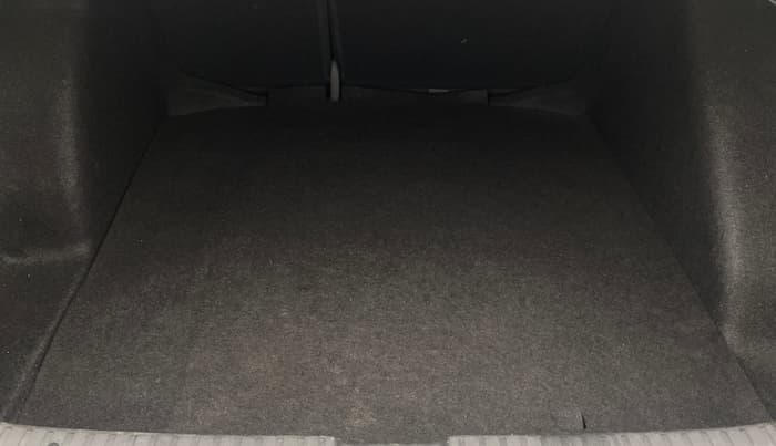 2022 Volkswagen VIRTUS TOPLINE TSI 1.0 AT, Petrol, Automatic, 86,171 km, Boot Inside