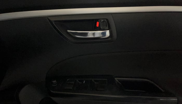 2016 Maruti Swift VXI O, Petrol, Manual, 62,752 km, Driver Side Door Panels Control