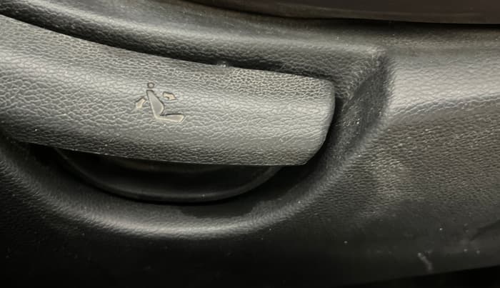 2019 Hyundai Grand i10 SPORTZ 1.2 KAPPA VTVT, Petrol, Manual, 68,282 km, Driver Side Adjustment Panel
