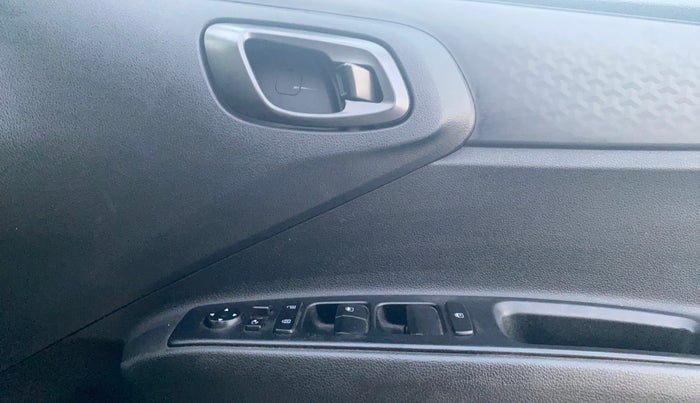 2023 Hyundai EXTER SX (O) CONNECT, Petrol, Manual, 40,524 km, Driver Side Door Panels Control