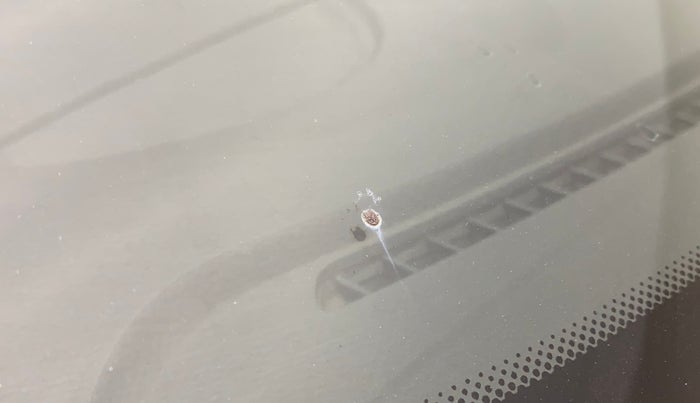 2018 Hyundai Eon ERA PLUS (O), Petrol, Manual, 26,624 km, Front windshield - Minor spot on windshield