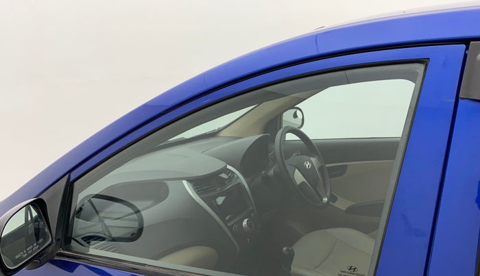 2018 Hyundai Eon ERA PLUS (O), Petrol, Manual, 26,624 km, Front passenger door - Door visor damaged
