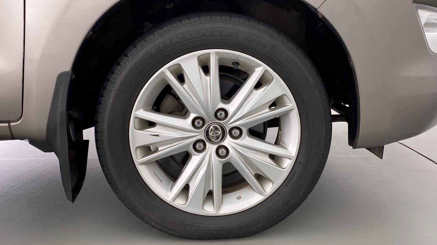 2016 Toyota Innova Crysta 2.8 ZX AT 7 STR, Diesel, Automatic, 73,959 km, Right Front Wheel