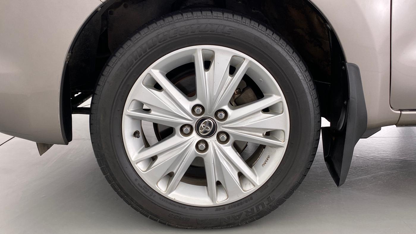 2016 Toyota Innova Crysta 2.8 ZX AT 7 STR, Diesel, Automatic, 73,959 km, Left Front Wheel