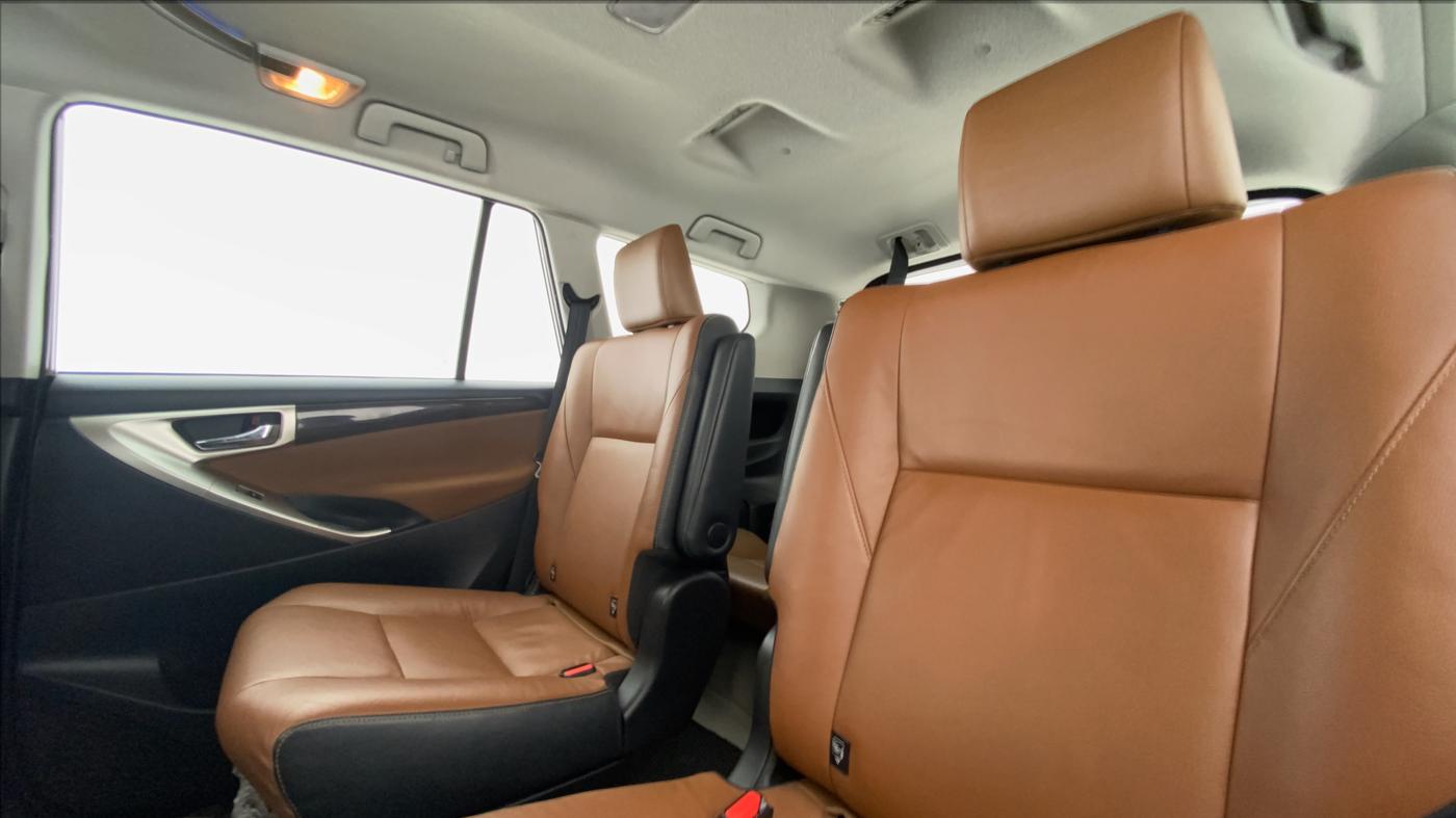 2016 Toyota Innova Crysta 2.8 ZX AT 7 STR, Diesel, Automatic, 73,959 km, Right Side Rear Door Cabin