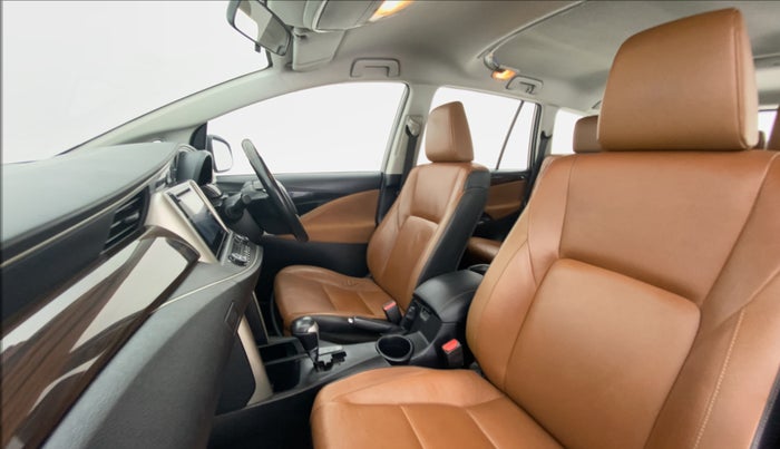 2016 Toyota Innova Crysta 2.8 ZX AT 7 STR, Diesel, Automatic, 73,959 km, Right Side Front Door Cabin