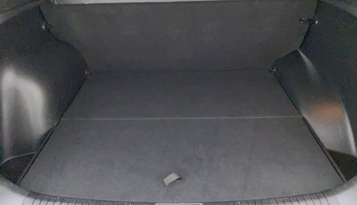 2015 Hyundai Creta 1.6 SX (O) CRDI, Diesel, Manual, 24,881 km, Boot Inside