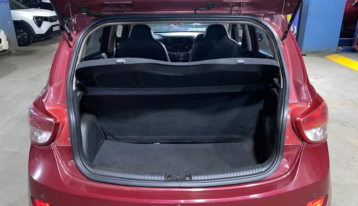 2015 Hyundai Grand i10 ASTA (O) 1.2 KAPPA VTVT, Petrol, Manual, 45,245 km, Boot Inside