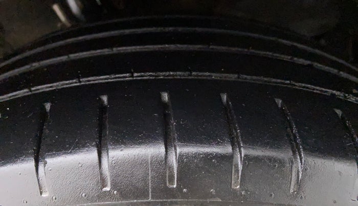 2019 Toyota Glanza V CVT, Petrol, Automatic, 42,529 km, Right Front Tyre Tread