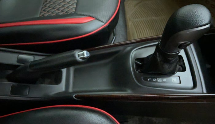 2019 Toyota Glanza V CVT, Petrol, Automatic, 42,529 km, Gear Lever