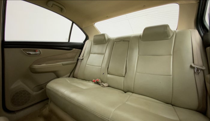 2015 Maruti Ciaz VXI+, Petrol, Manual, 46,738 km, Right Side Rear Door Cabin