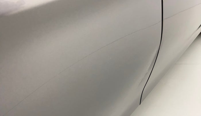 2015 Maruti Ciaz VXI+, Petrol, Manual, 46,738 km, Right rear door - Slightly dented