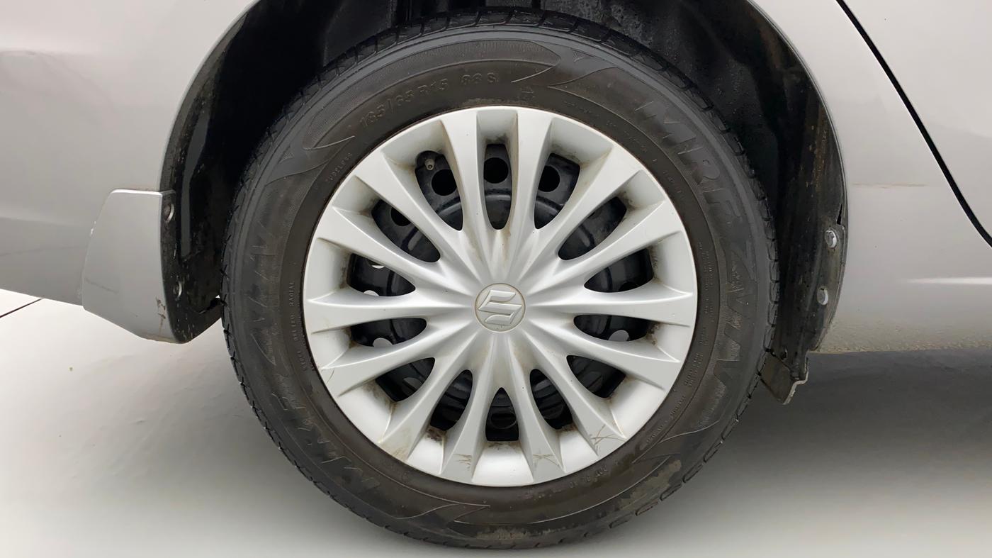 2015 Maruti Ciaz VXI+, Petrol, Manual, 46,738 km, Right Rear Wheel