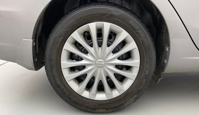 2015 Maruti Ciaz VXI+, Petrol, Manual, 46,738 km, Right Rear Wheel