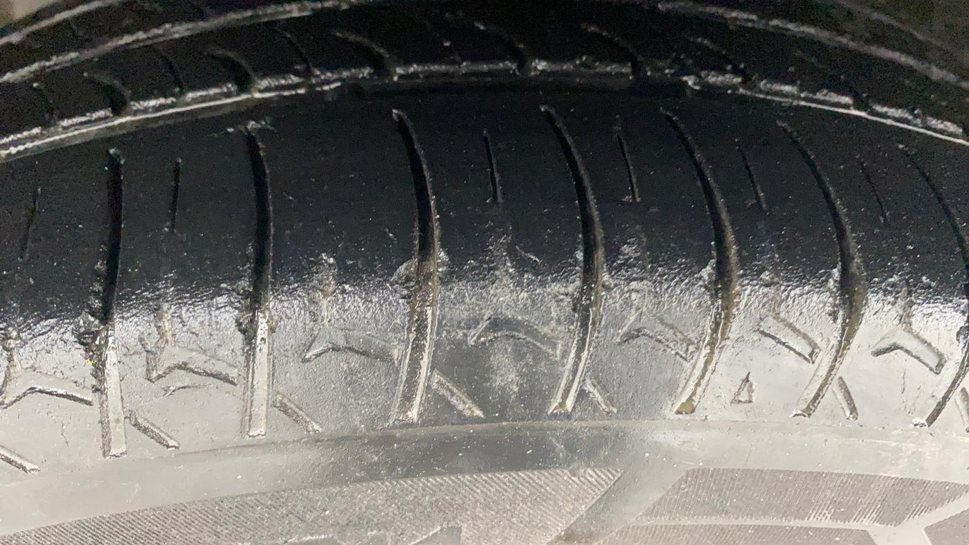 2017 Honda Amaze 1.2L I-VTEC VX AT, CNG, Automatic, 75,732 km, Left Front Tyre Tread