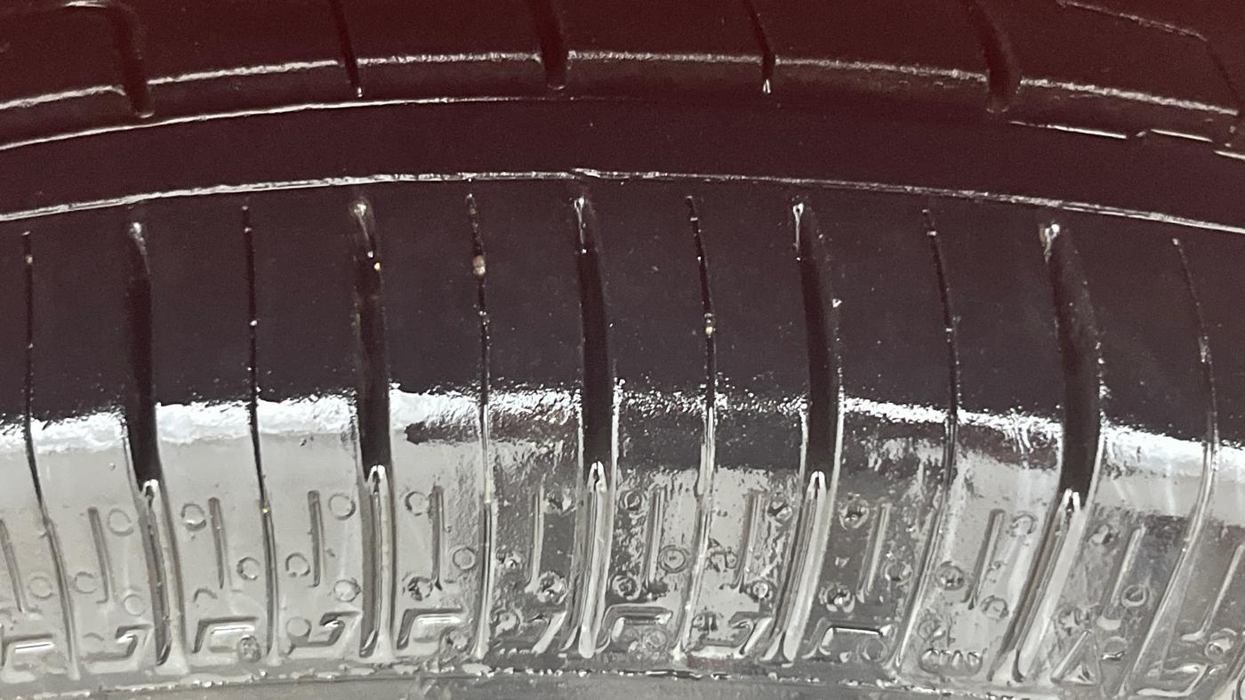 2018 Maruti Swift ZXI, Petrol, Manual, 75,436 km, Left Rear Tyre Tread
