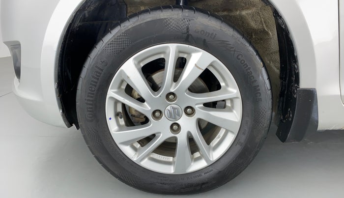 2014 Maruti Swift ZDI, Diesel, Manual, 65,223 km, Left Front Wheel