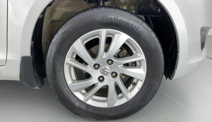 2014 Maruti Swift ZDI, Diesel, Manual, 65,223 km, Right Front Wheel