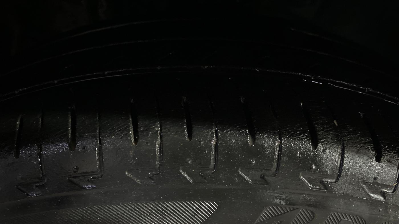 2022 Maruti IGNIS ZETA 1.2, Petrol, Manual, 39,824 km, Left Front Tyre Tread