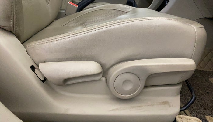 2018 Maruti Ciaz ALPHA 1.5 SHVS PETROL, Petrol, Manual, 82,251 km, Driver Side Adjustment Panel