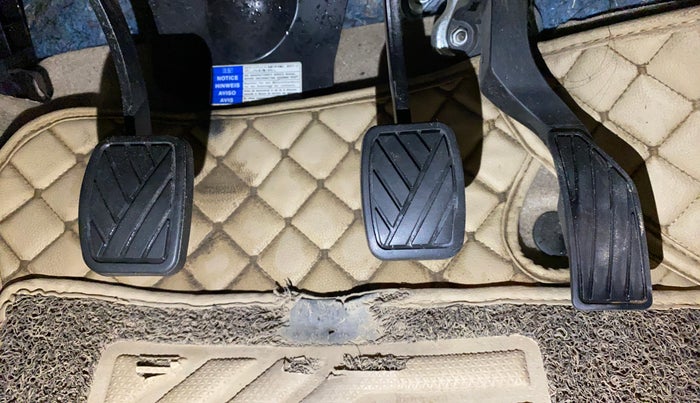 2018 Maruti Ciaz ALPHA 1.5 SHVS PETROL, Petrol, Manual, 82,251 km, Pedals