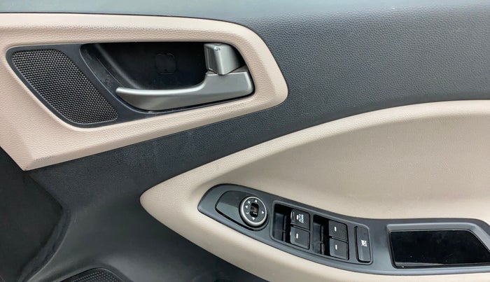 2018 Hyundai Elite i20 MAGNA EXECUTIVE 1.2, CNG, Manual, 66,083 km, Driver Side Door Panels Control