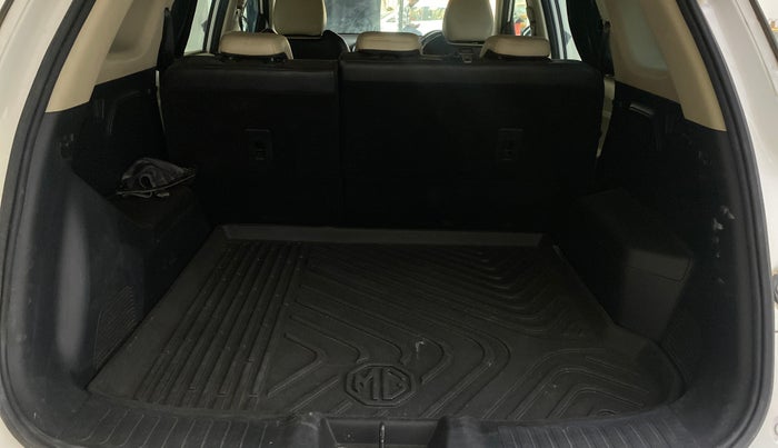 2023 MG HECTOR SHARP 2.0 DIESEL DUAL TONE, Diesel, Manual, 53,103 km, Boot Inside