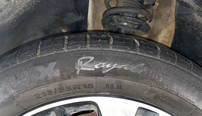 2023 MG HECTOR SHARP 2.0 DIESEL DUAL TONE, Diesel, Manual, 53,103 km, Left Front Tyre Tread