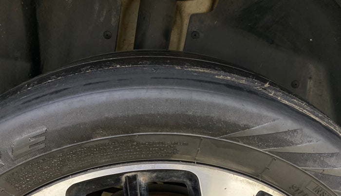 2023 MG HECTOR SHARP 2.0 DIESEL DUAL TONE, Diesel, Manual, 53,103 km, Right Rear Tyre Tread