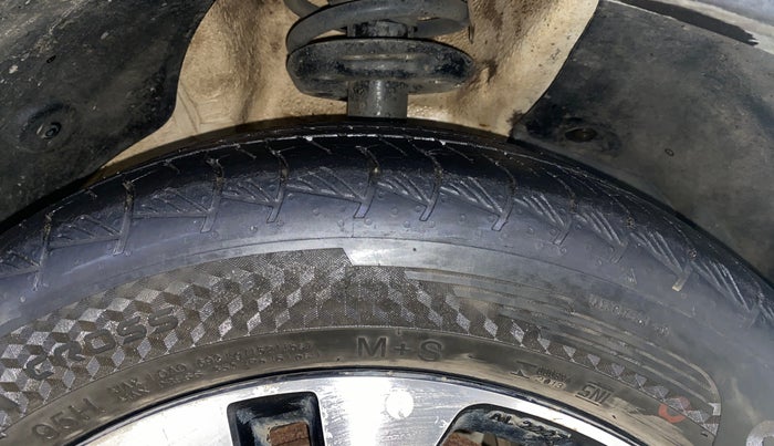 2023 MG HECTOR SHARP 2.0 DIESEL DUAL TONE, Diesel, Manual, 53,103 km, Right Front Tyre Tread