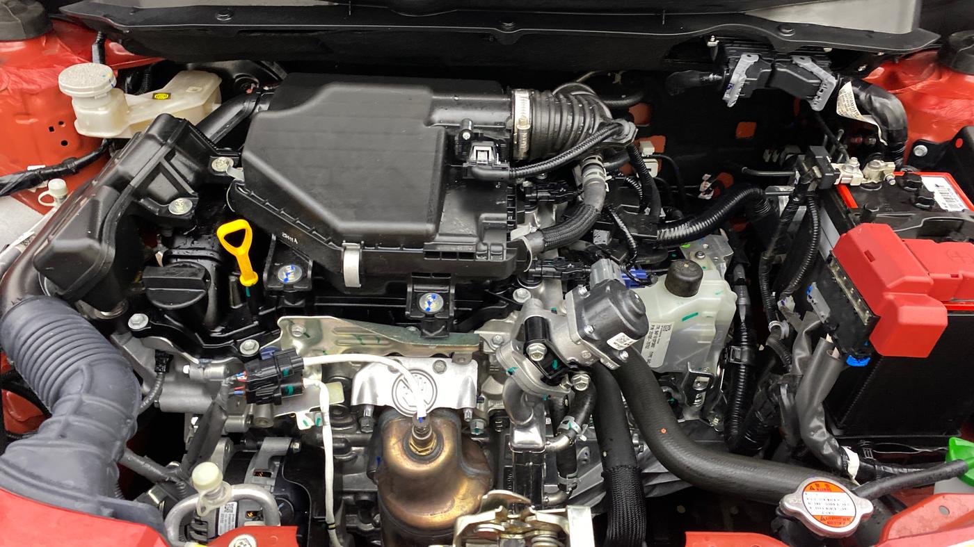 2025 Maruti Swift VXi (O) AMT, Petrol, Automatic, 2,472 km, Engine View